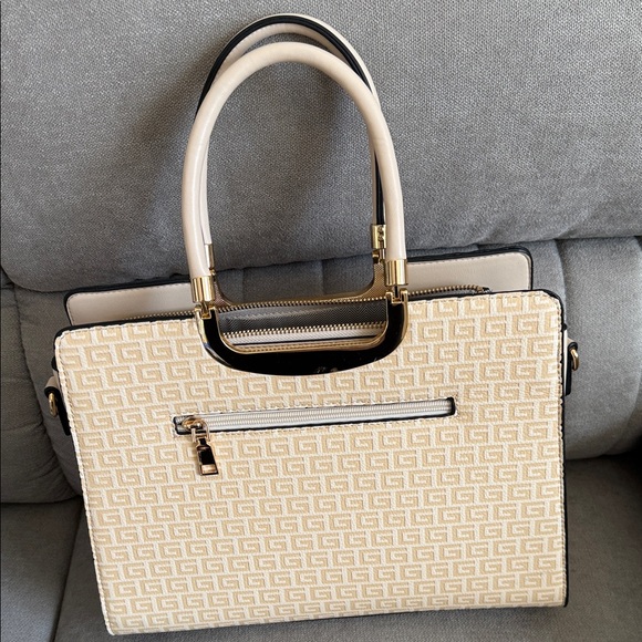 Gucci Handbags - Gucci Cream and Black Satchel Bag